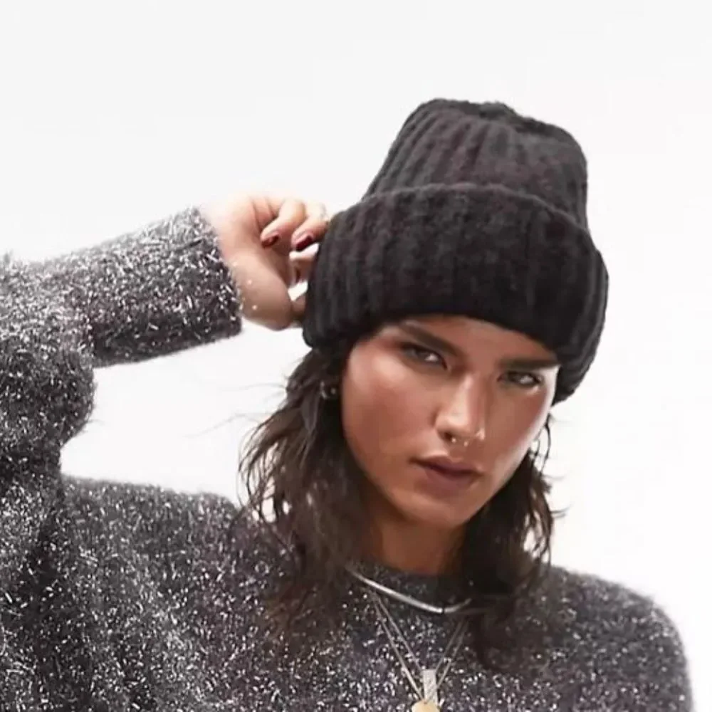 Topshop Black Ribbed Beanie | NWOT | Winter Essential 🖤